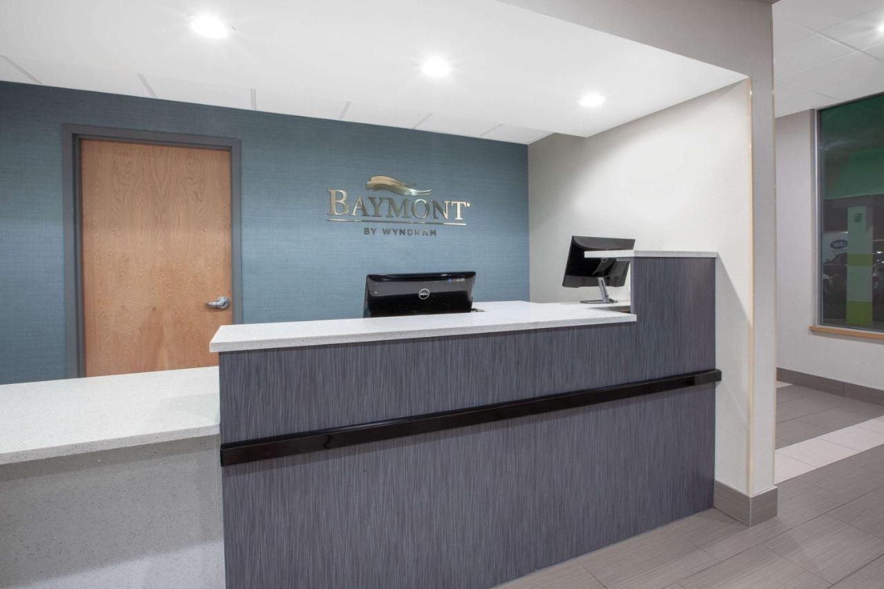 Baymont By Wyndham Grand Rapids Near Downtown Hotel Уайоминг Екстериор снимка