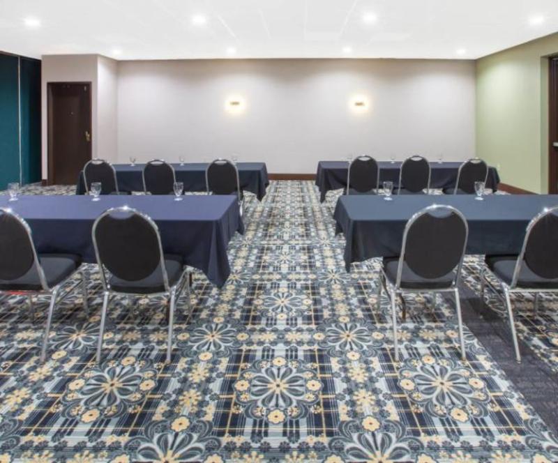 Baymont By Wyndham Grand Rapids Near Downtown Hotel Уайоминг Екстериор снимка